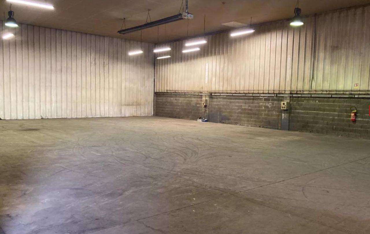 Local d'activité Villefranche-sur-Saône 709m² Location local d'activité Villefranche-sur-Saône Rhône OLACT2531046 4